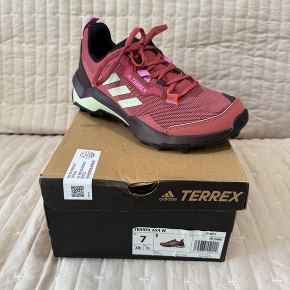 Adidas Terrex AX4 Women Hiking Shoes - Picture 3 of 3